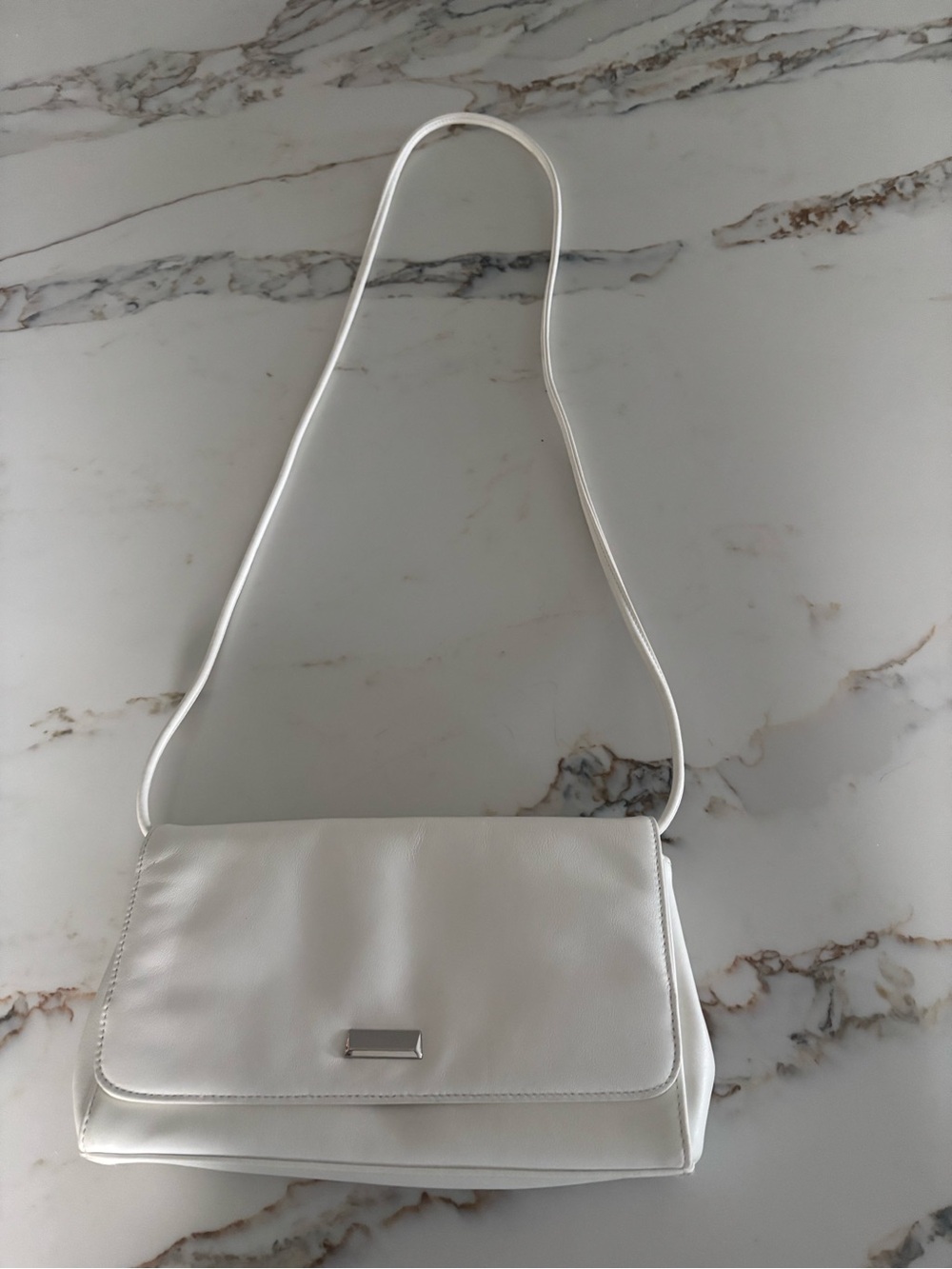 Elegant White Shoulder Bag - Minimal Leather Crossbody